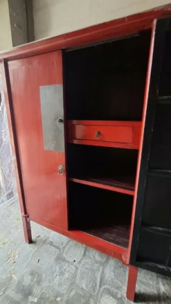 Armoire Chinoise Rouge - 19 Eme siècle