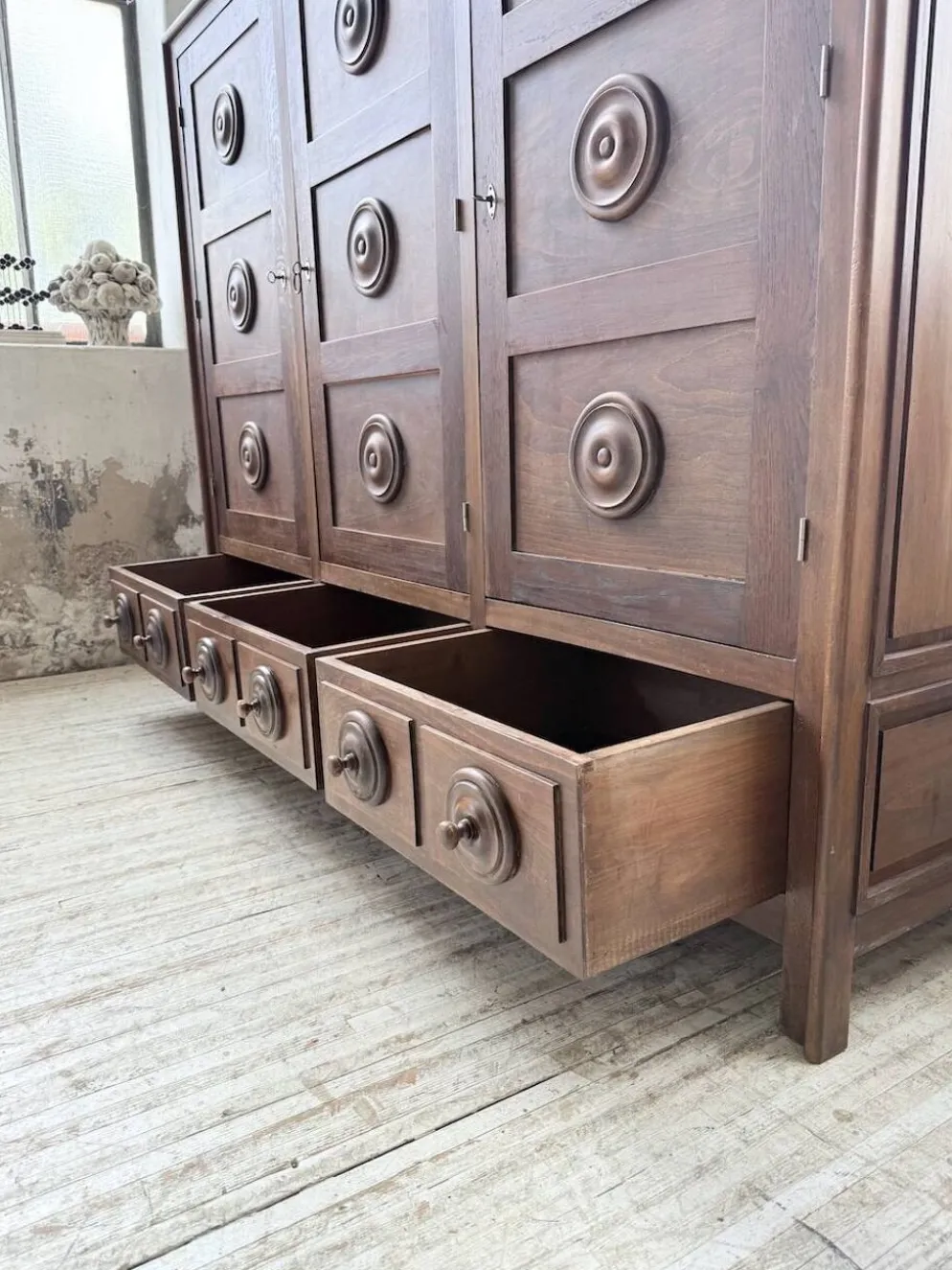 Armoire chêne « basque » dudouyt