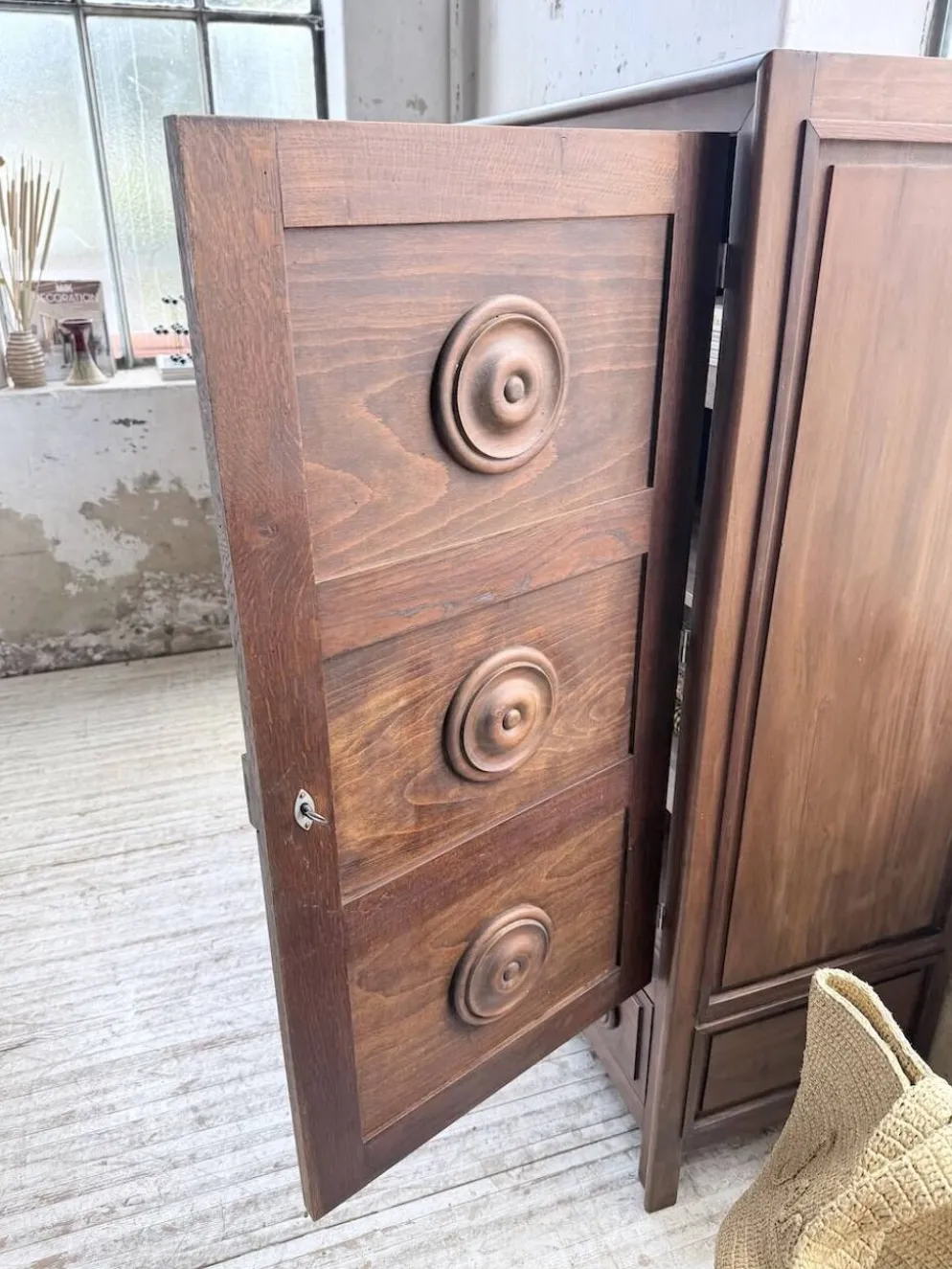 Armoire chêne « basque » dudouyt