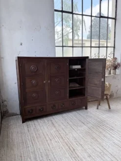 Armoire chêne « basque » dudouyt