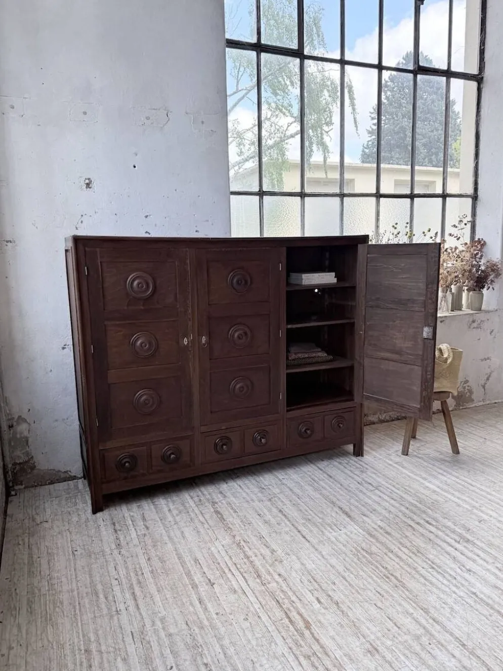 Armoire chêne « basque » dudouyt