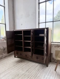 Armoire chêne « basque » dudouyt