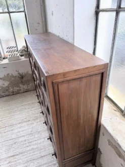 Armoire chêne « basque » dudouyt