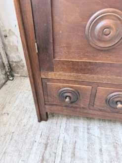 Armoire chêne « basque » dudouyt