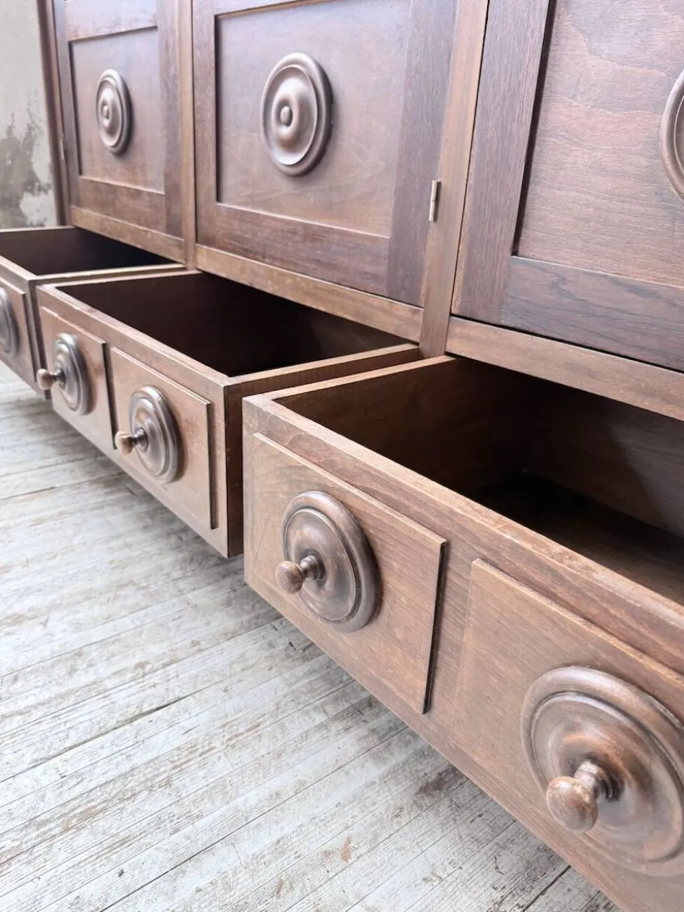 Armoire chêne « basque » dudouyt