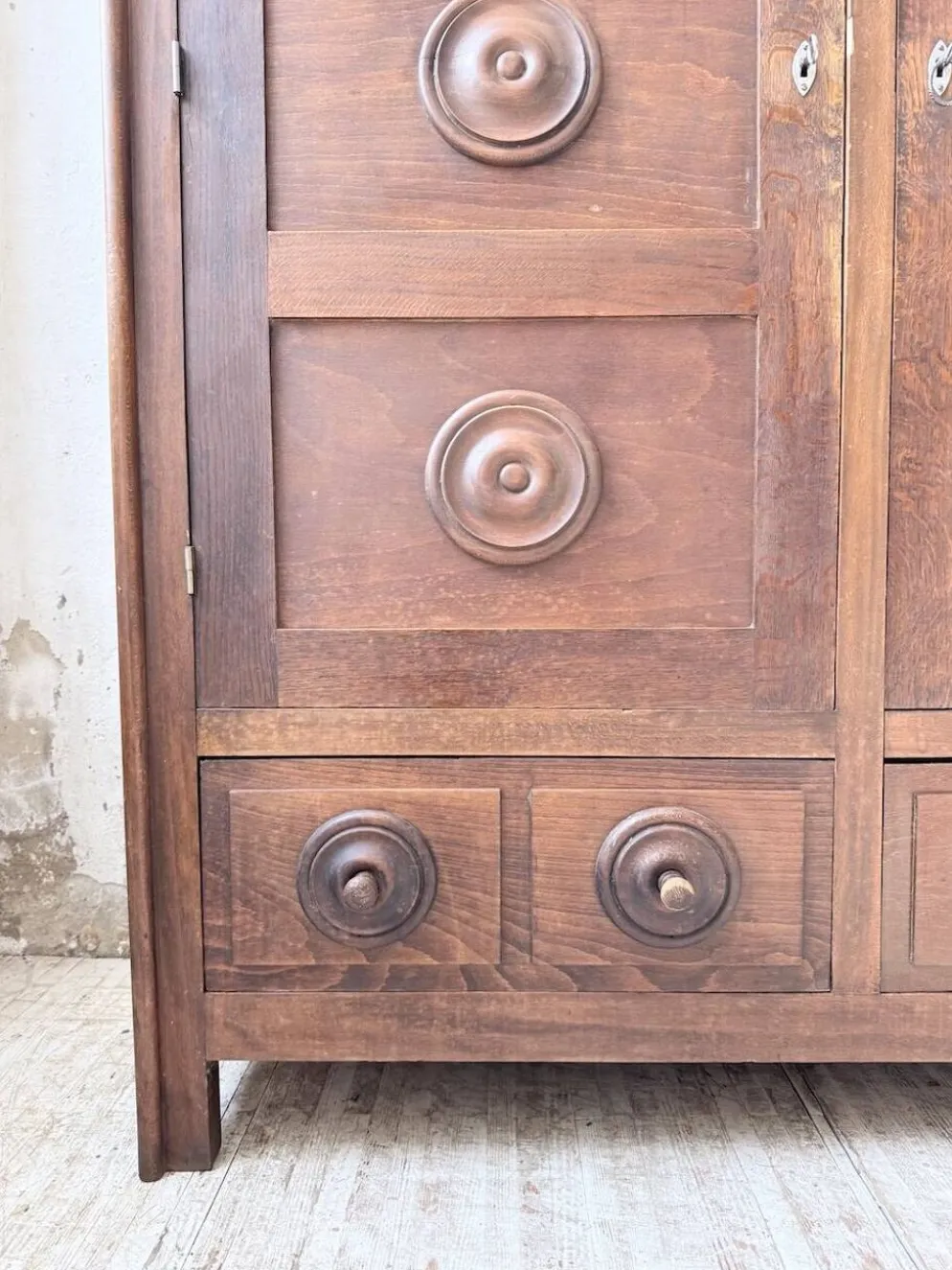Armoire chêne « basque » dudouyt