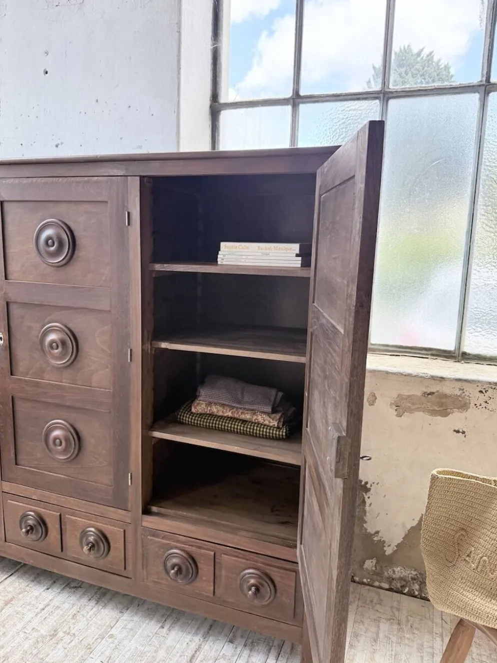 Armoire chêne « basque » dudouyt