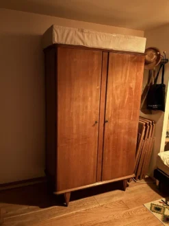 Armoire chêne clair