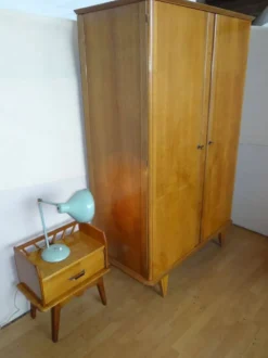 Armoire chêne clair