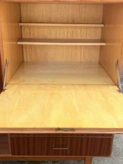 Armoire combinée vintage années 50 en acajou verni – scandinave