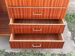 Armoire combinée vintage années 50 en acajou verni – scandinave