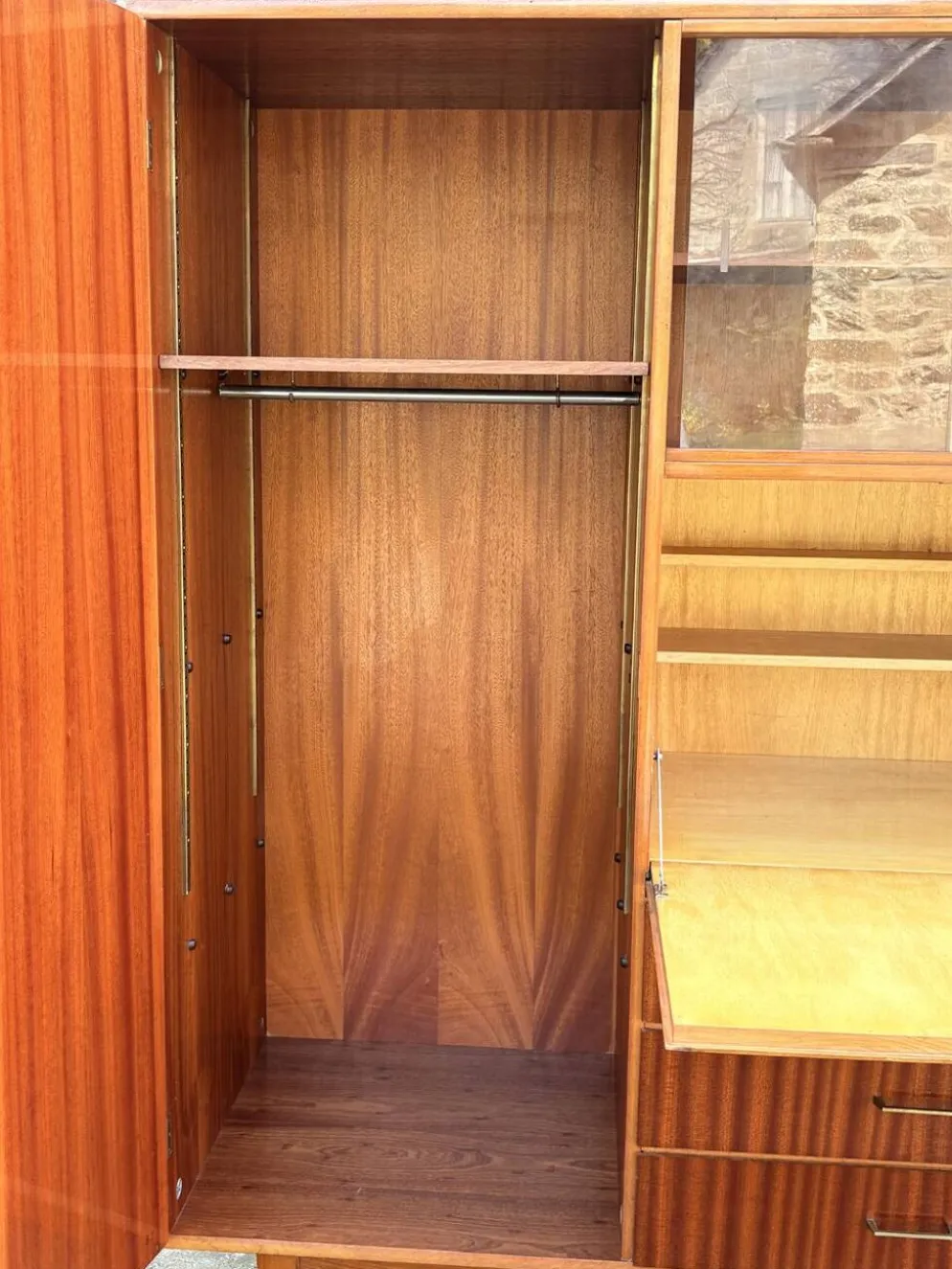 Armoire combinée vintage années 50 en acajou verni – scandinave