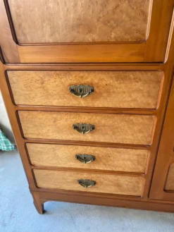 Armoire commode parisienne style hôtel art déco ou