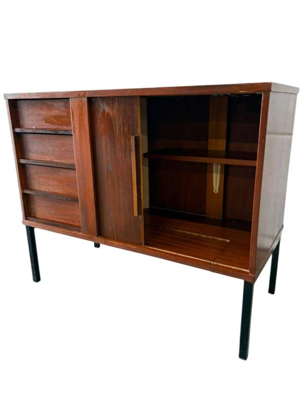 Armoire/commode/placard vintage en bois