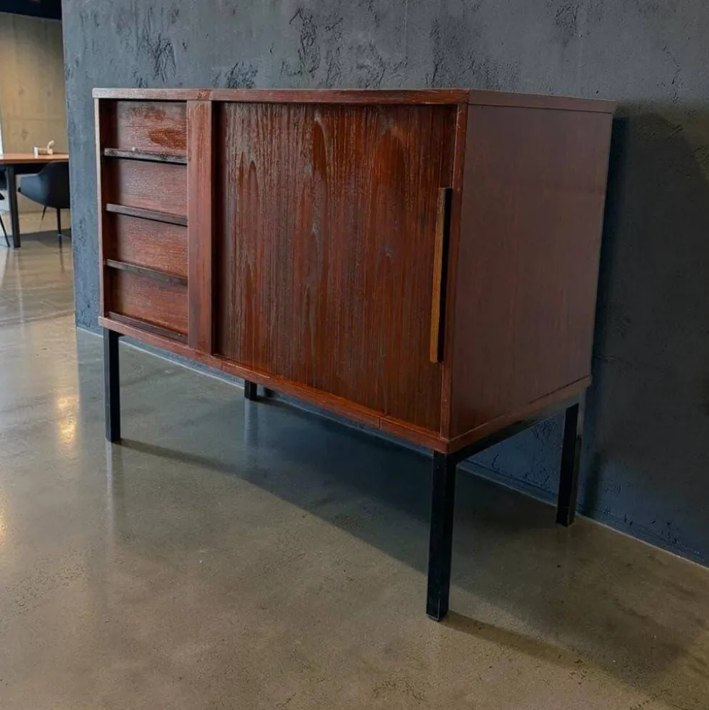 Armoire/commode/placard vintage en bois