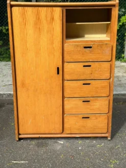 Armoire commode scandinave en bois massif des années 80