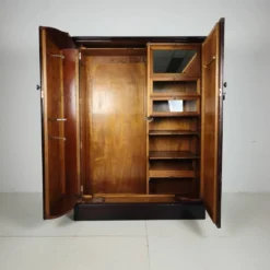 Armoire compacte pour homme en chêne Art Déco anglais