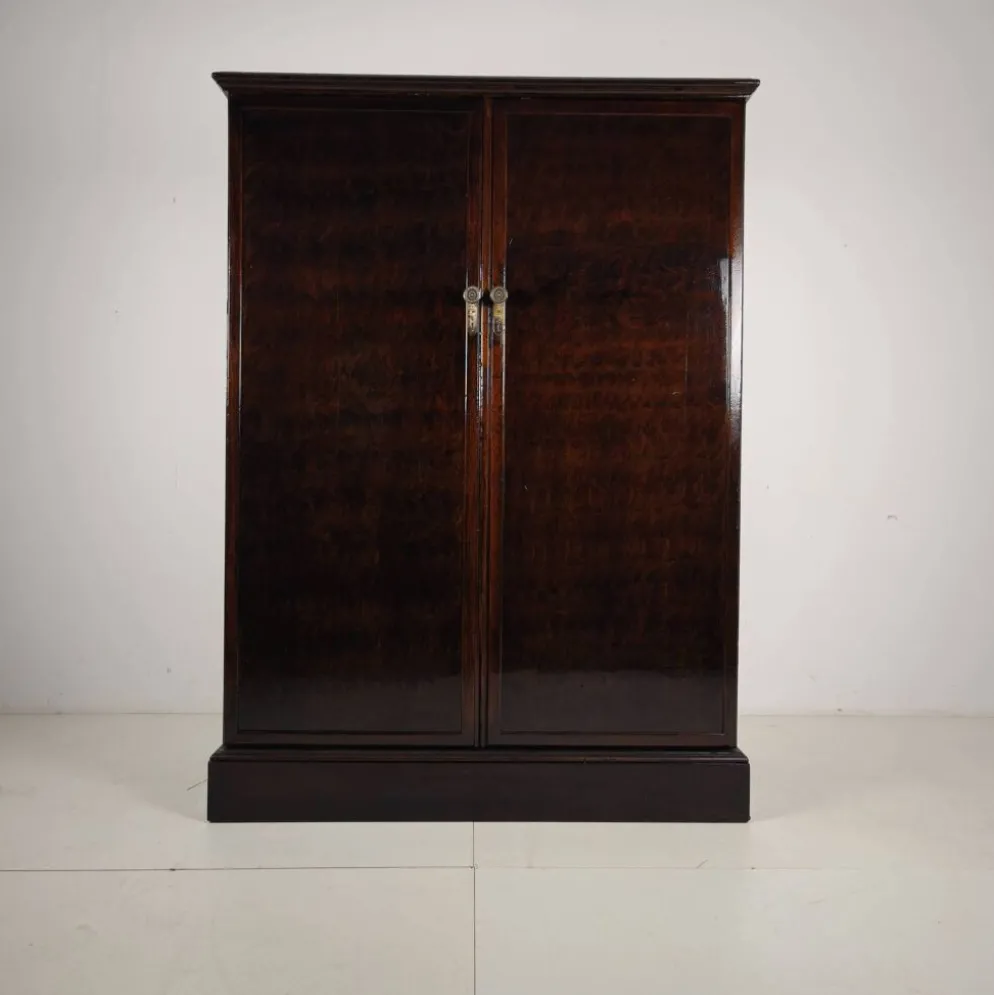 Armoire compacte pour homme en chêne Art Déco anglais