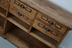 Armoire d'apothicaire / comptoir de magasin rustique en pin allemand vintage, années 1930