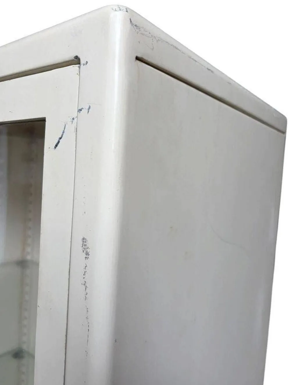 Armoire d'apothicaire industrielle vintage blanche / vitrine