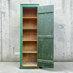 Armoire d’atelier verte 1940