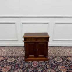 Armoire de bureau anglaise classique