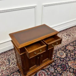 Armoire de bureau anglaise classique