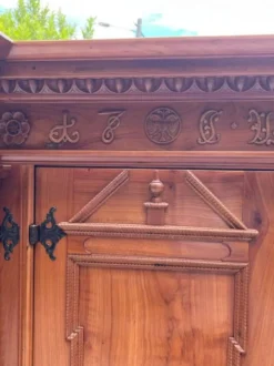 Armoire de château 1742
