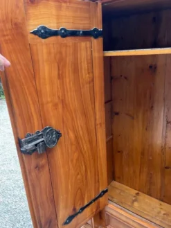 Armoire de château 1742