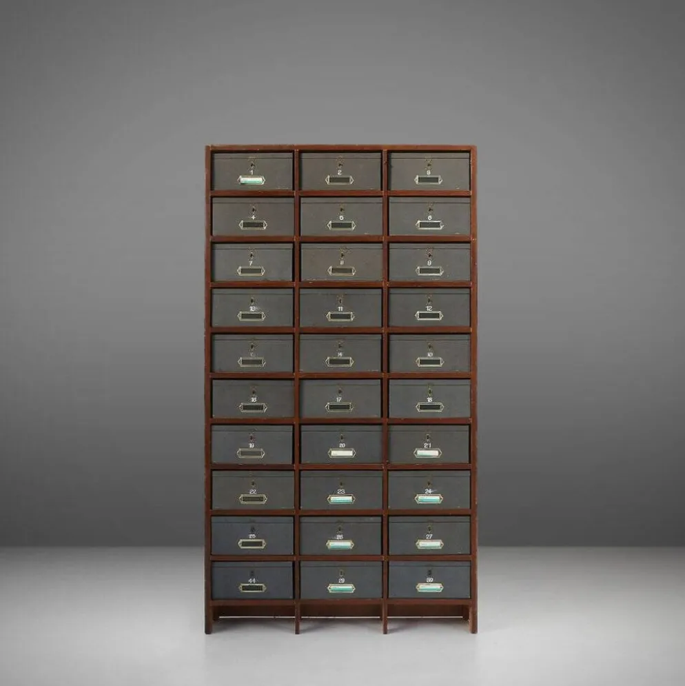 Armoire de classement industrielle en bois, Belgique années 1920