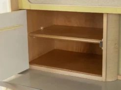 Armoire de cuisine des années 1950