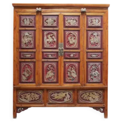 Armoire de mariage chinoise ancienne en orme sculpté et laqué – École de Ni