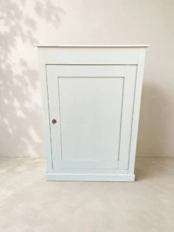 Armoire d'enfant ancienne patinée – XIXe siècle – 116 × 85 × 57 cm