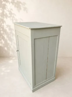 Armoire d'enfant ancienne patinée – XIXe siècle – 116 × 85 × 57 cm