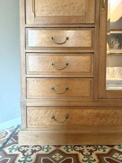 Armoire d’hôtel