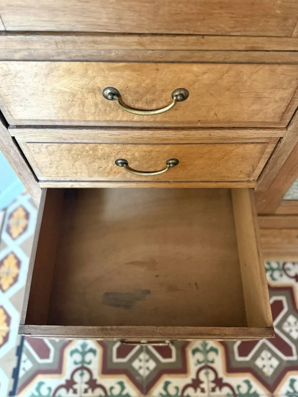 Armoire d’hôtel