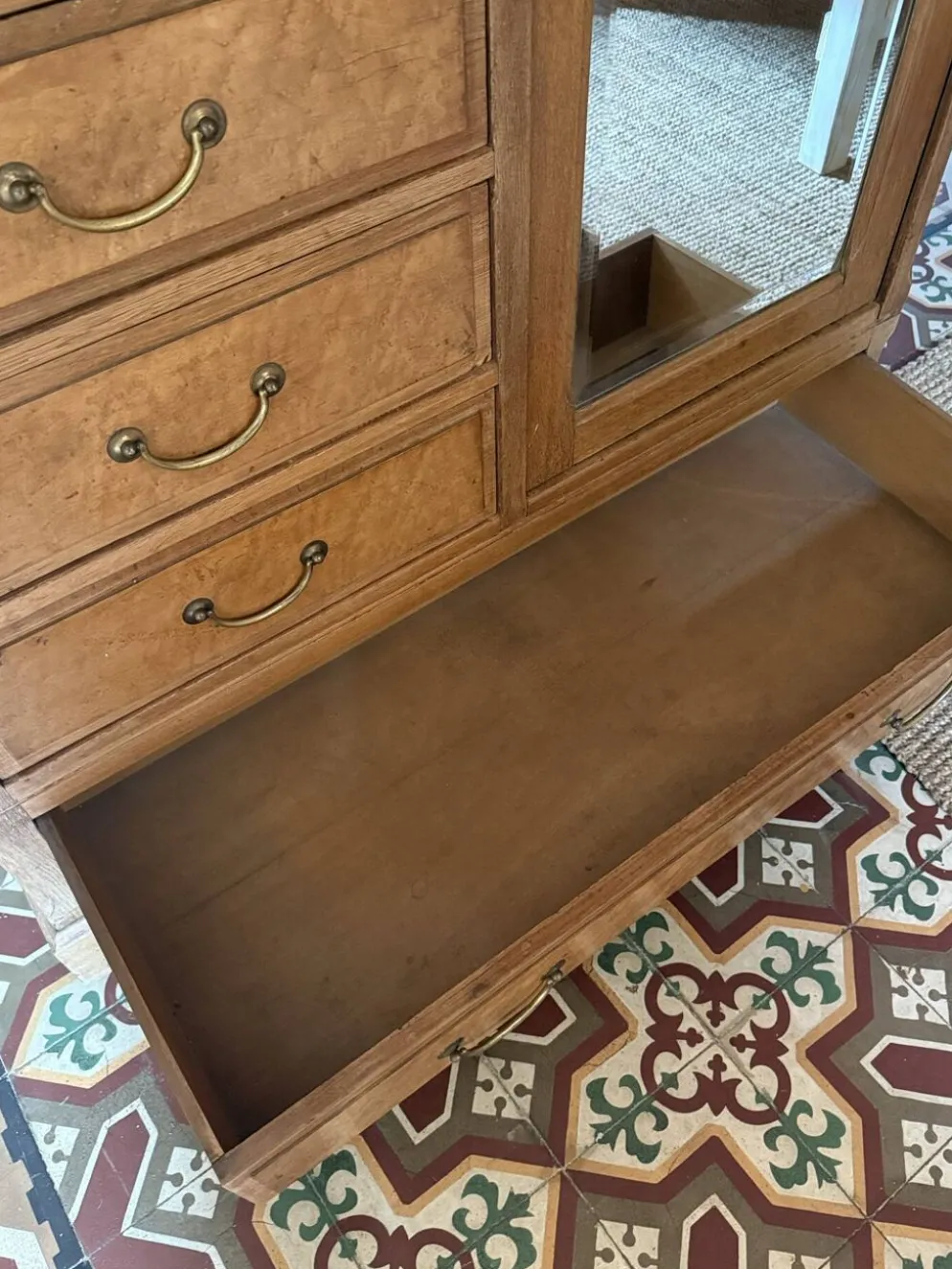 Armoire d’hôtel