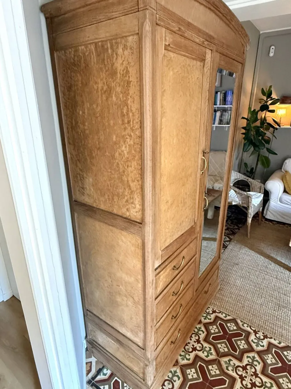 Armoire d’hôtel