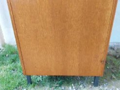 armoire d'internat, penderie, vestiaire