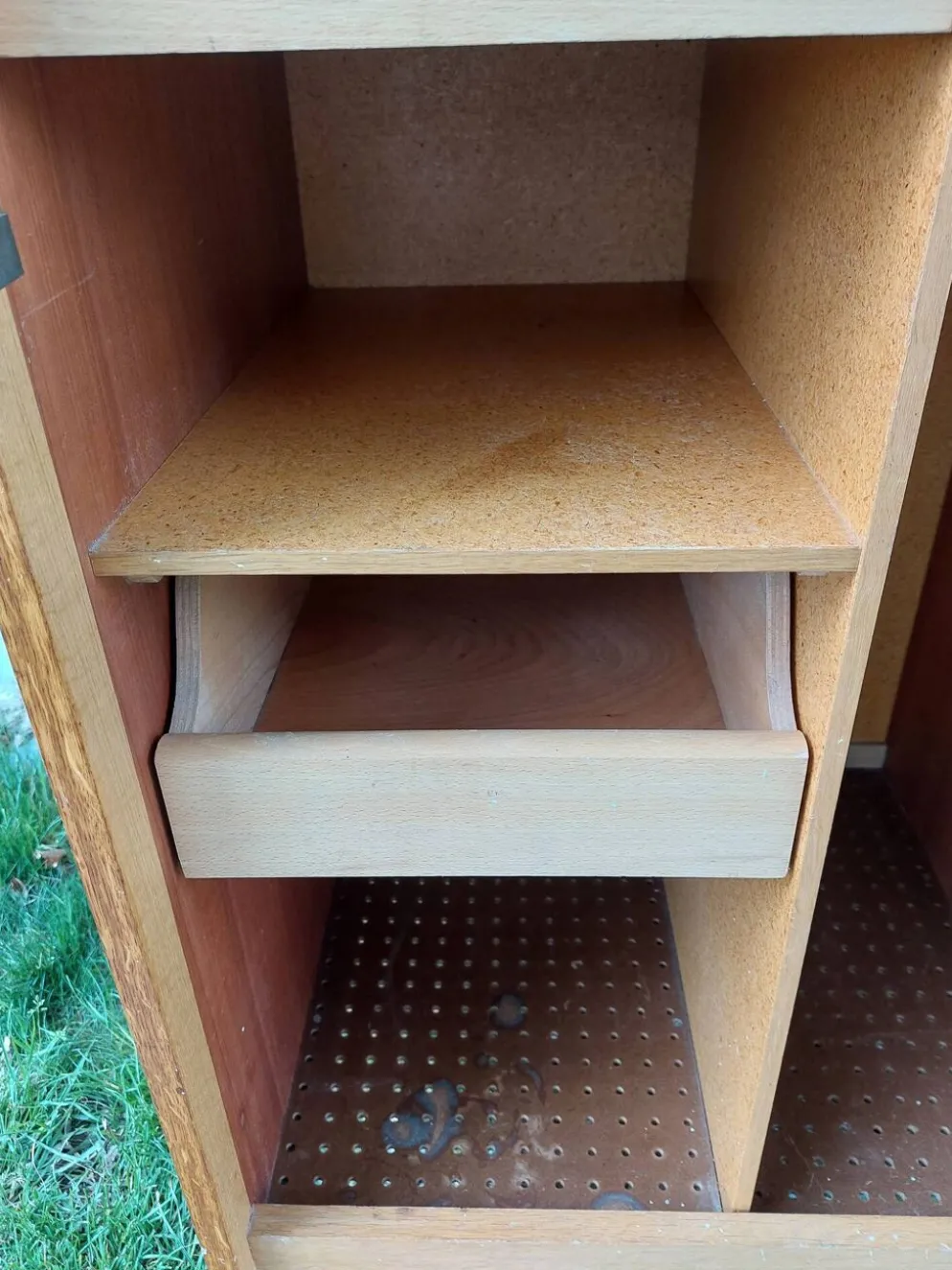armoire d'internat, penderie, vestiaire