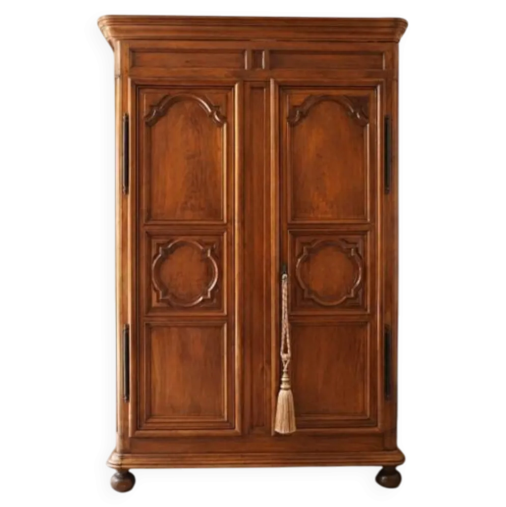 Armoire du 18ieme siècle - noyer massif-