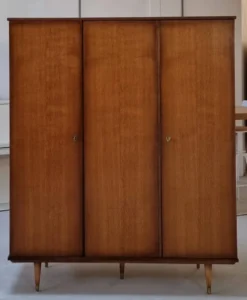 Armoire du milieu du siècle