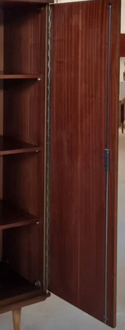 Armoire du milieu du siècle
