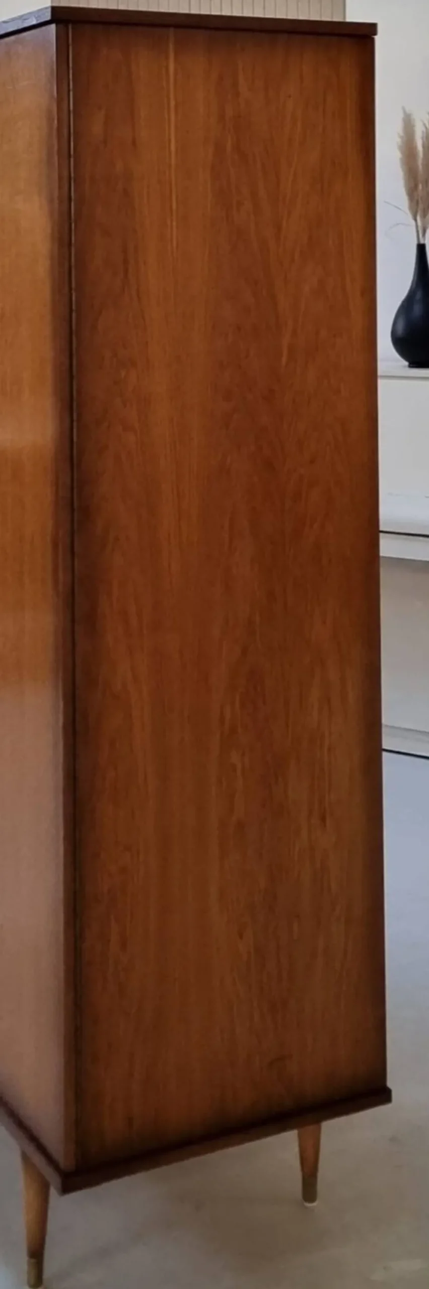 Armoire du milieu du siècle