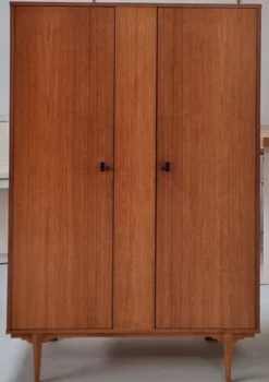 Armoire du milieu du siècle