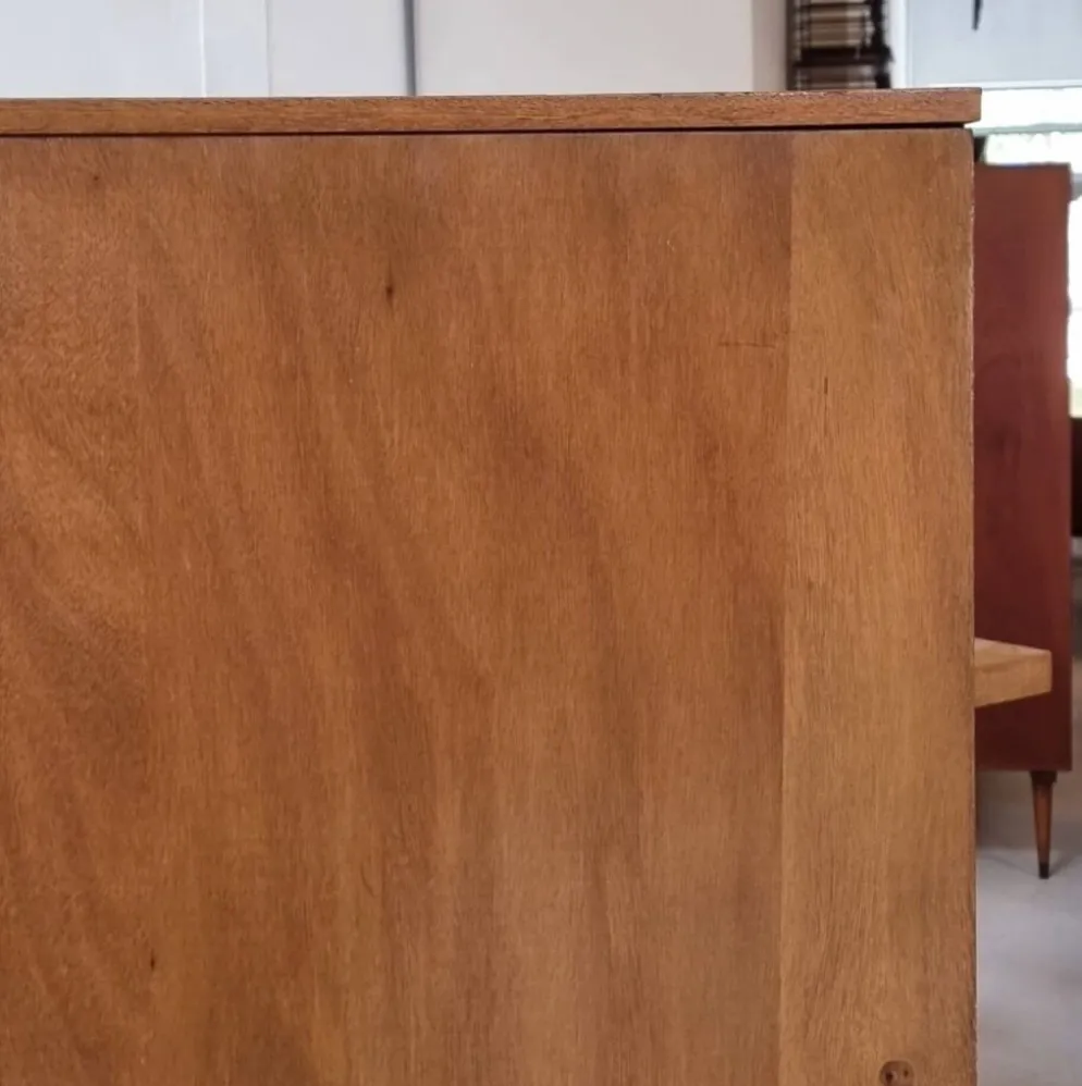 Armoire du milieu du siècle