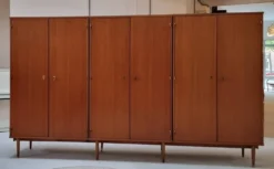 Armoire du milieu du siècle