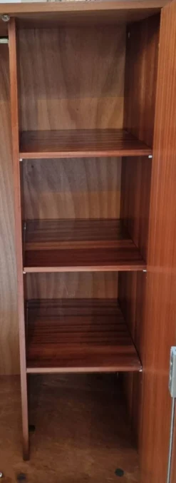 Armoire du milieu du siècle