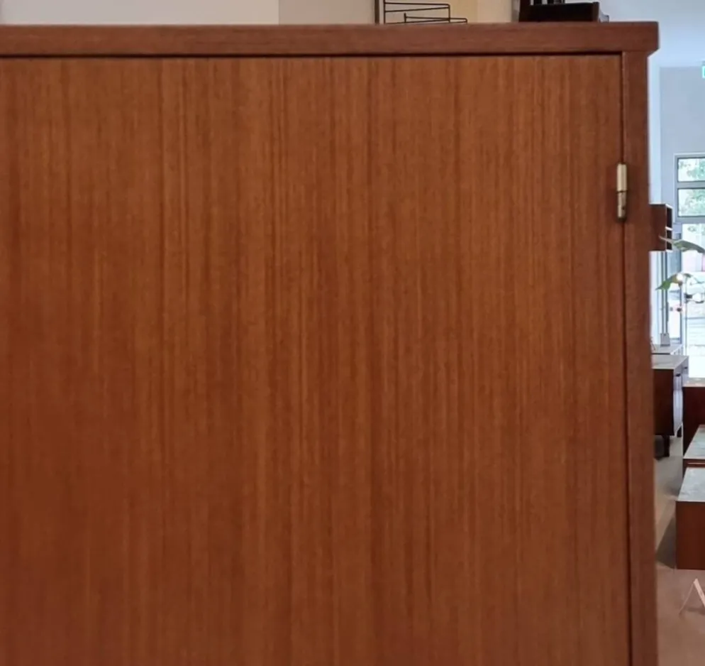 Armoire du milieu du siècle
