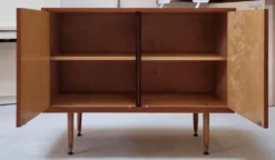 Armoire du milieu du siècle